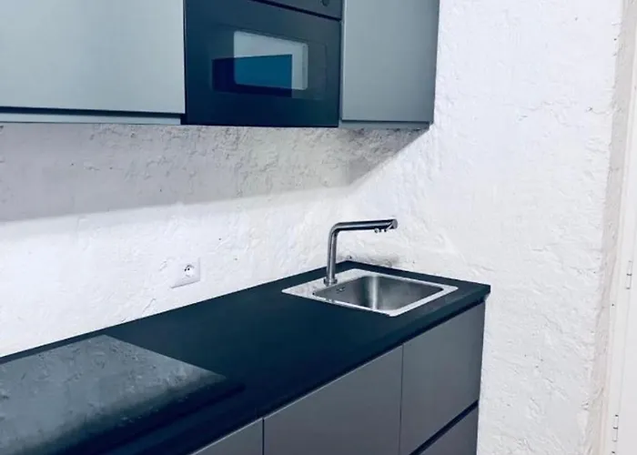 Apartment Dante's Patio *